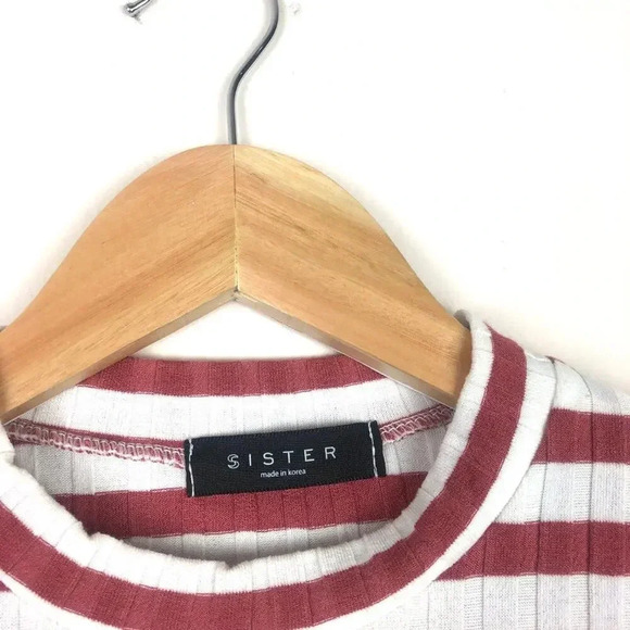 Mock-Neck Mauve Striped Knit Top - Picture 3 of 5